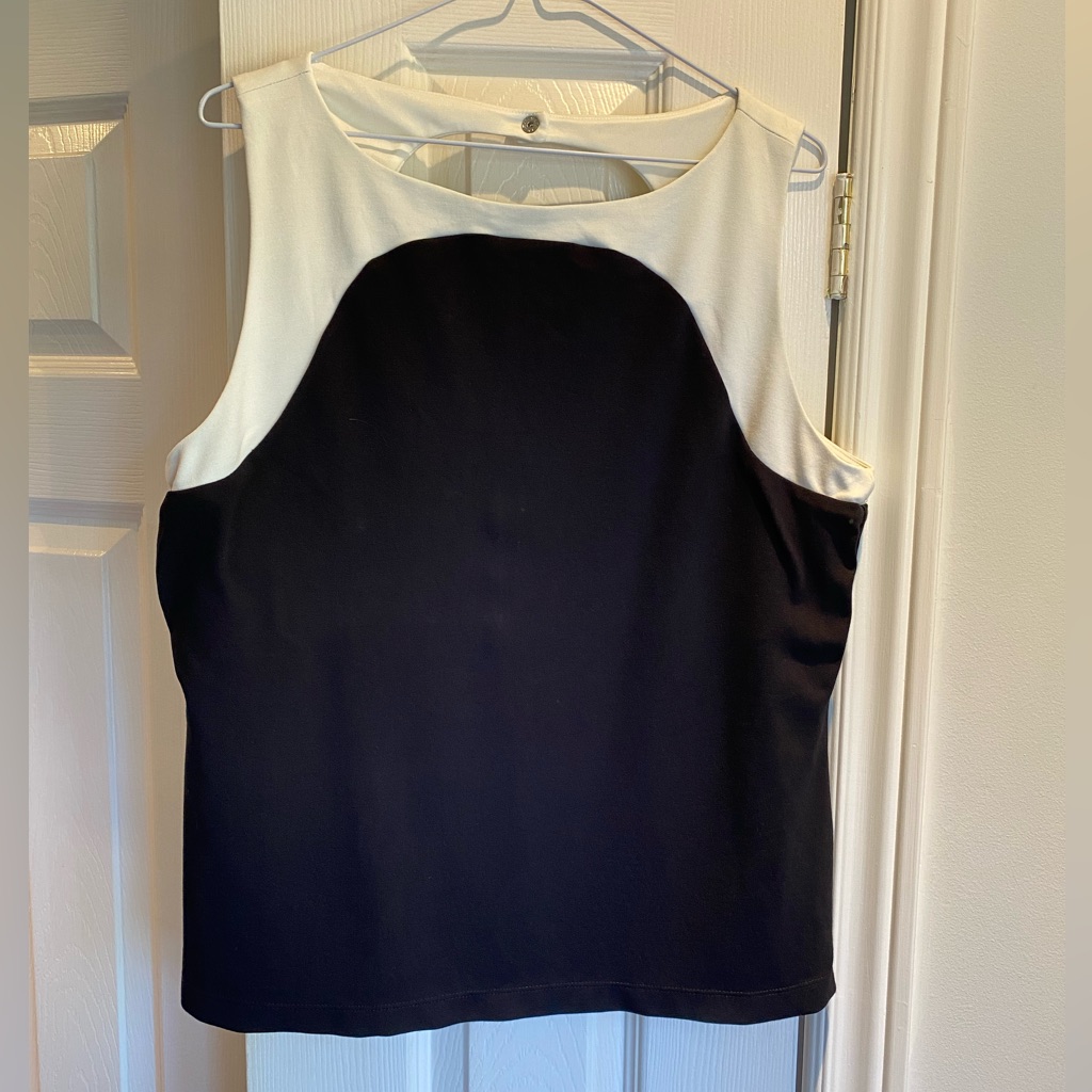Nwt Halogen Black And Ivory Keyhole Tank Top